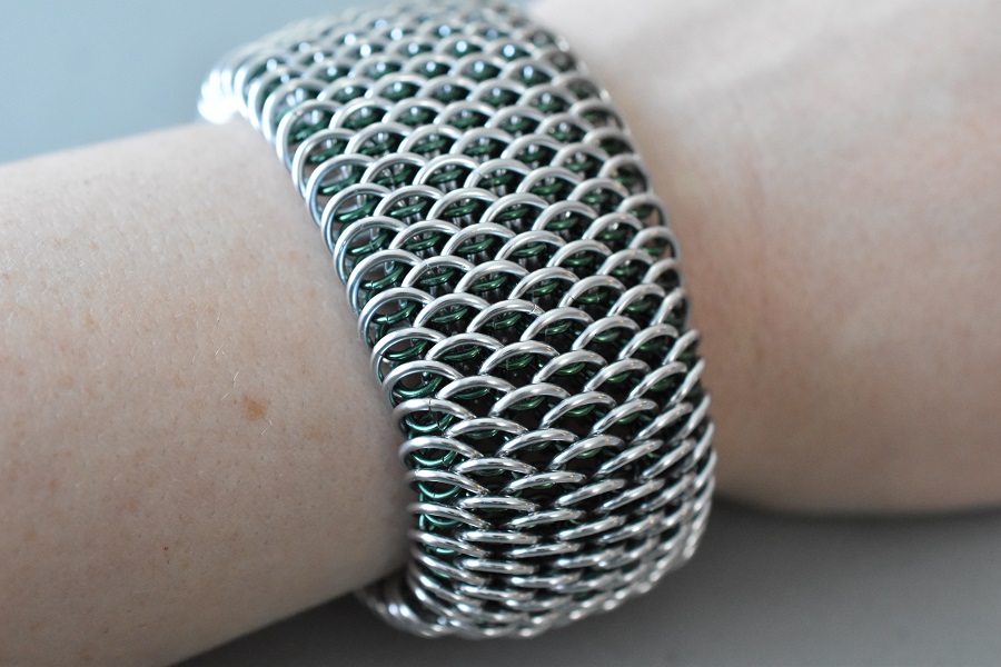 Dragonscale chain mail bracelet